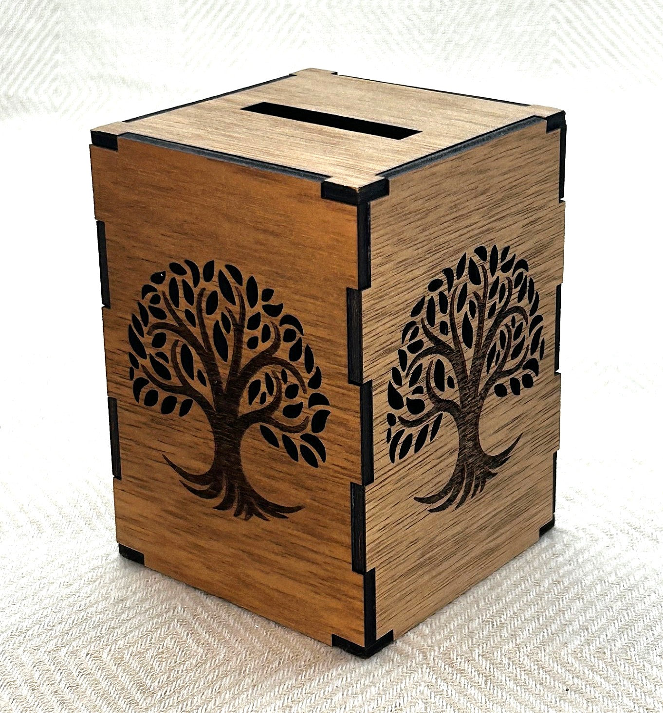 Tirelire en bois design naturel et bien être au choix à personnaliser